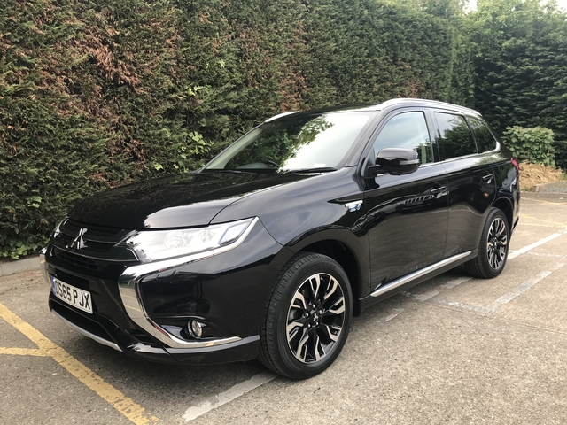 Mitsubishi Outlander PHEV 4k 2018