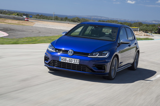 Volkswagen e-Golf best big Volkswagen e-Golf modern restyling