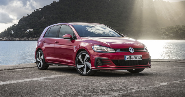 Volkswagen Golf R hatchback model