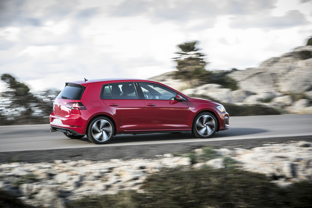 Volkswagen Golf GTI hatchback restyling Volkswagen Golf GTI hd restyling