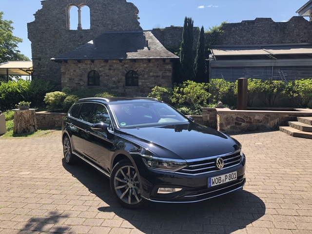 Volkswagen Passat accessories model