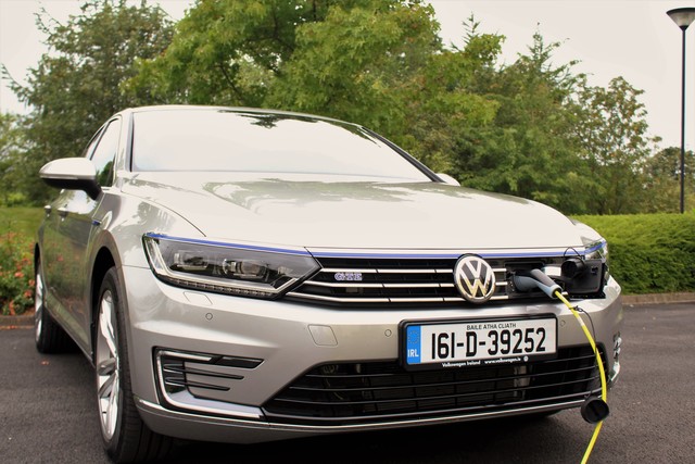 Volkswagen Passat GTE auto show