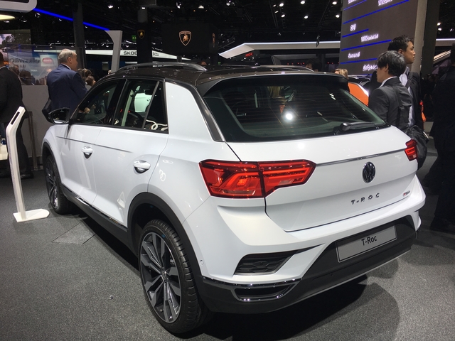 Volkswagen T-Roc accessories specifications Volkswagen T-Roc reviews photo