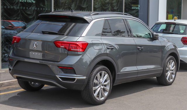 Volkswagen T-Roc Cabriolet reviews big