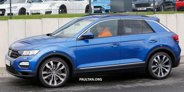 Volkswagen T-Roc R interior model