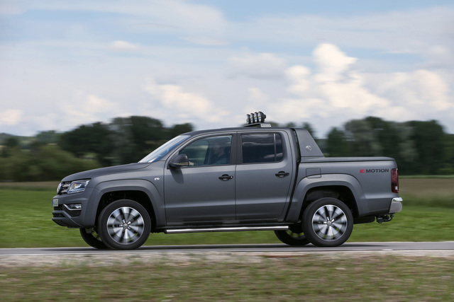 Volkswagen Amarok DoubleCab modern specifications