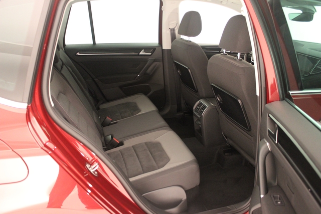 Volkswagen Golf Sportsvan mod model