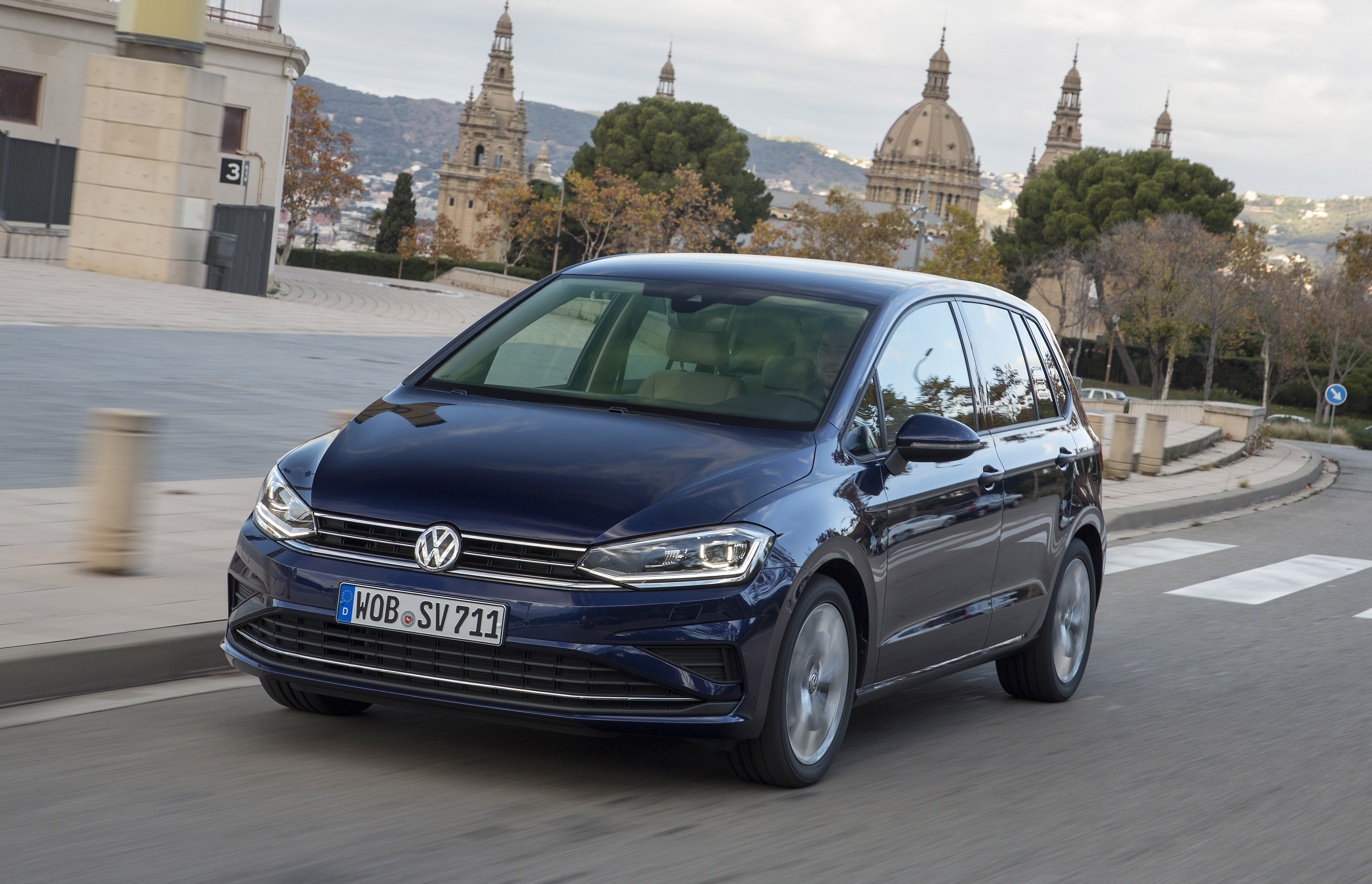 Volkswagen Golf Sportsvan reviews big