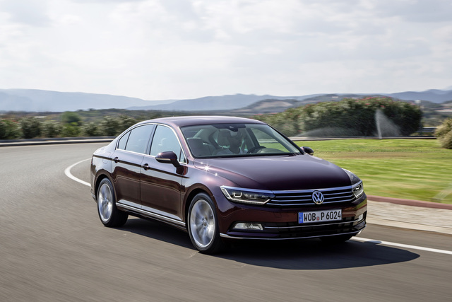 Volkswagen Passat 4k photo