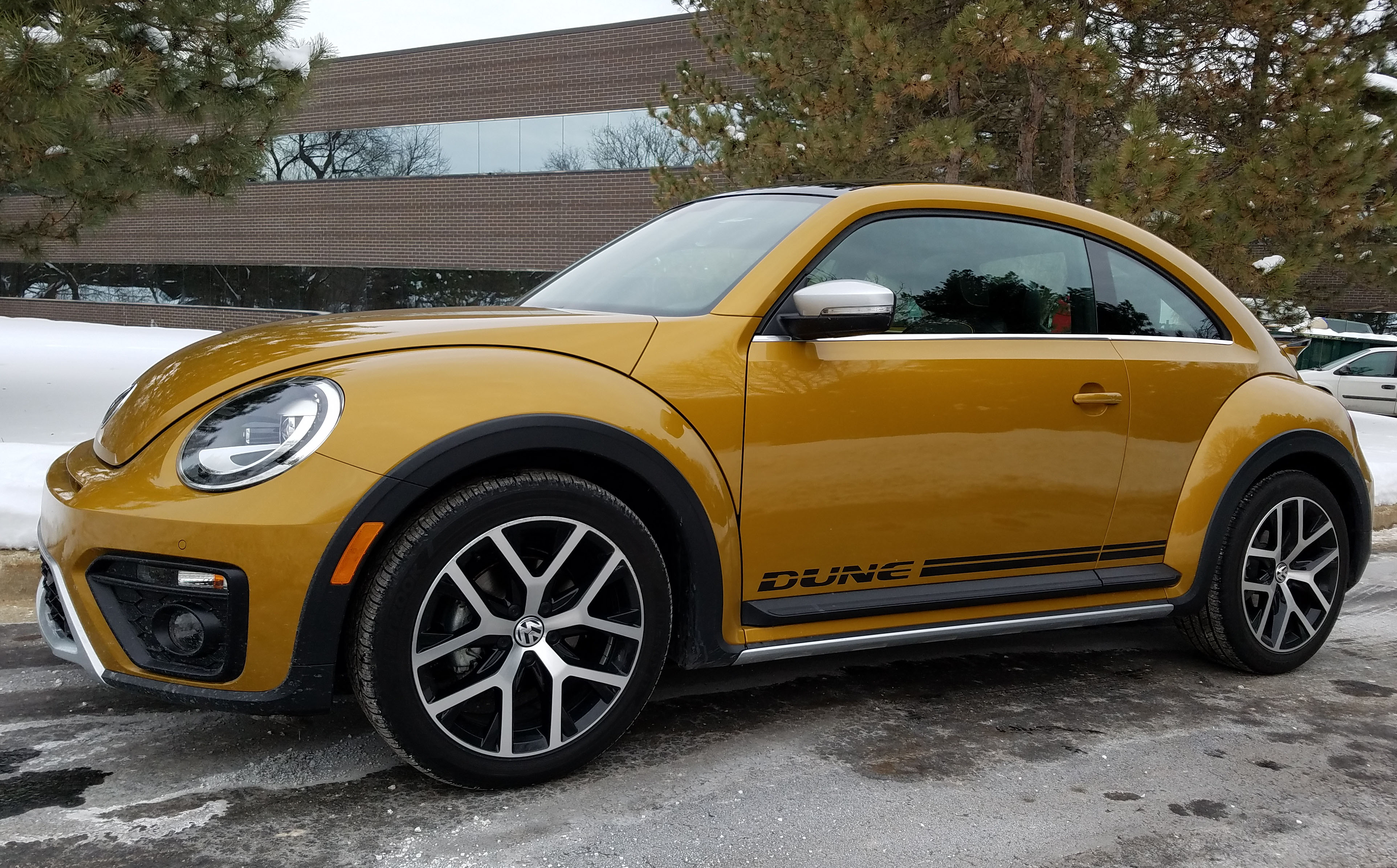 Volkswagen Beetle modern photo