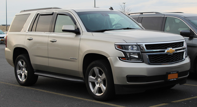 Chevrolet Tahoe Photos and Specs. Photo: Chevrolet Tahoe hd big and 30 ...