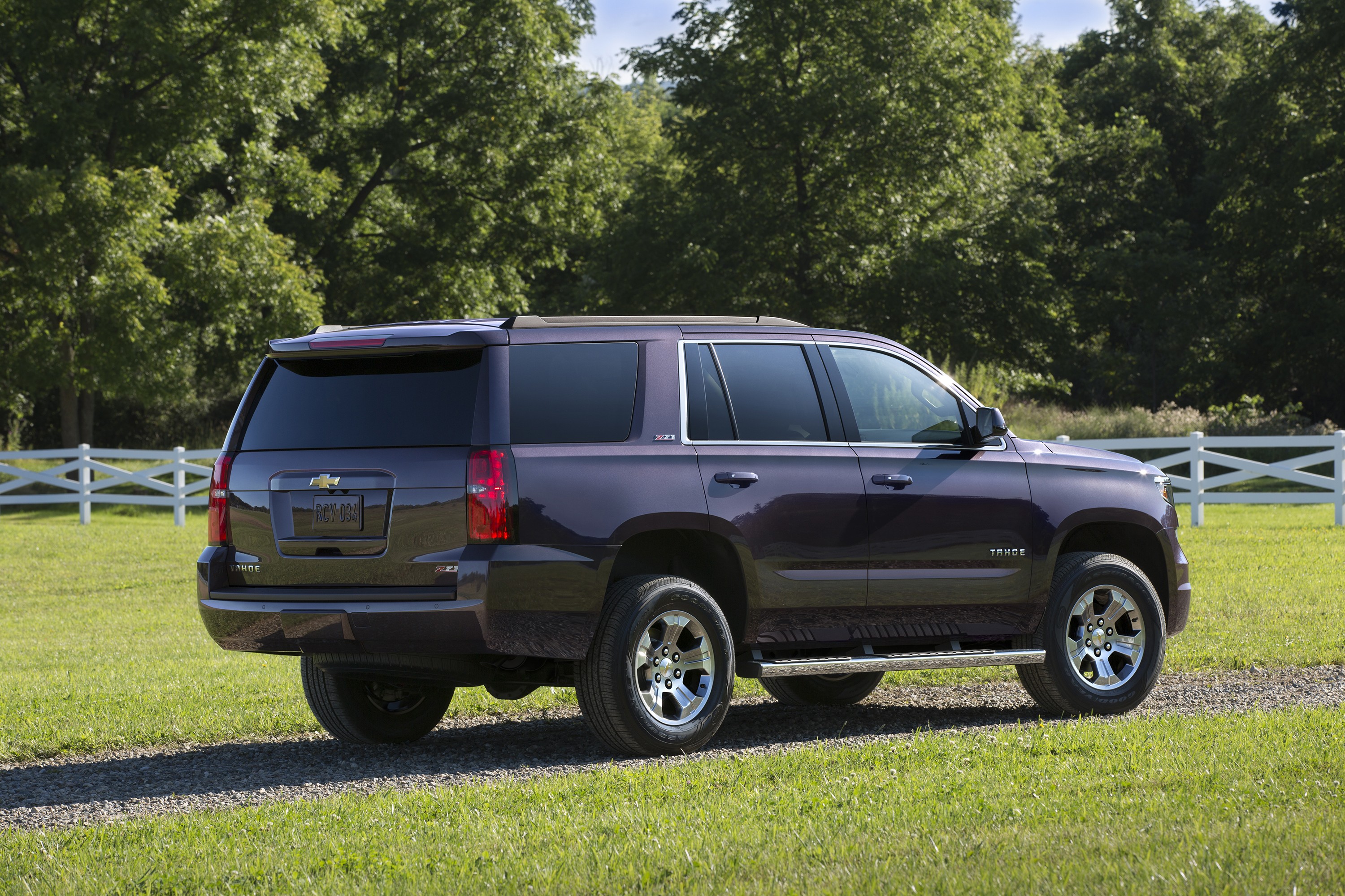 Chevrolet Tahoe reviews specifications