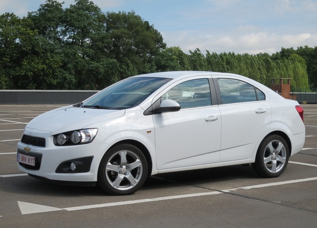 Chevrolet Aveo reviews restyling Chevrolet Aveo 4k photo
