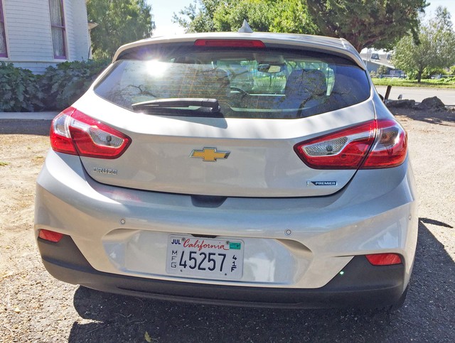 Chevrolet Cruze Hatchback interior big