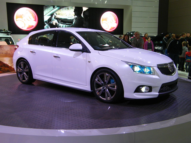 Chevrolet Cruze Hatchback 4k restyling