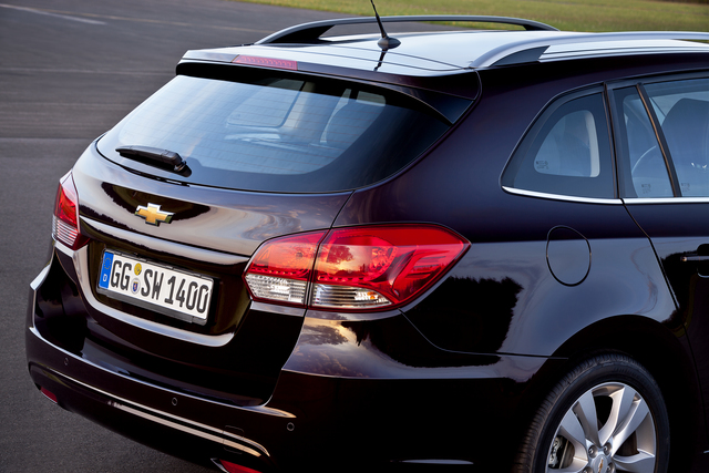 Chevrolet Cruze Station Wagon interior 2018 Chevrolet Cruze Station Wagon reviews big