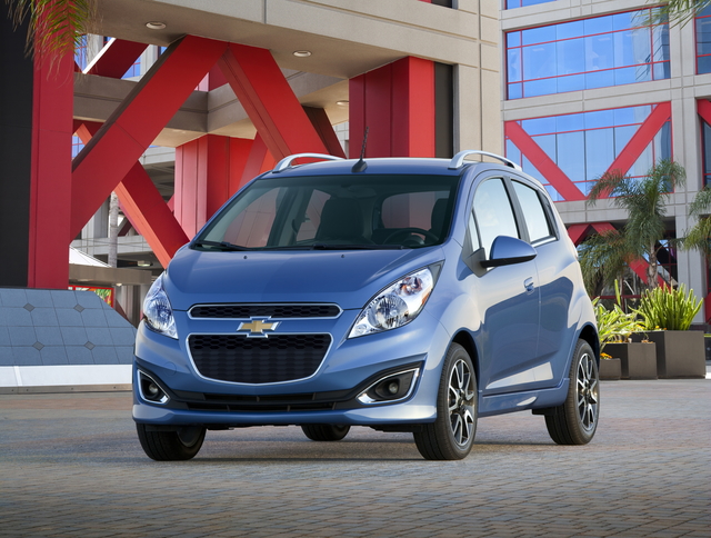 Chevrolet Spark Activ 4k big