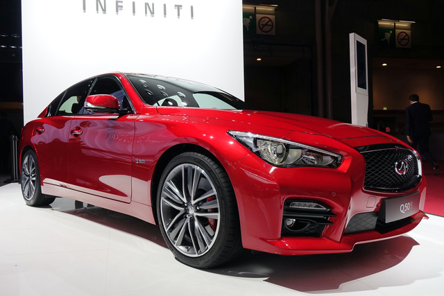 Infiniti Q50 interior photo