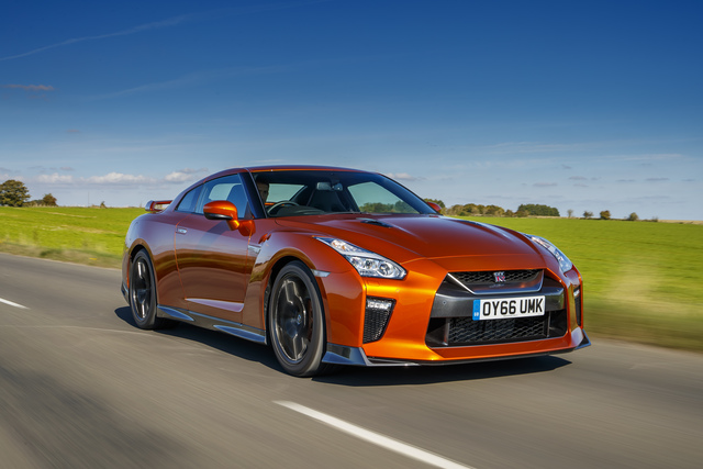 Nissan GT-R exterior big