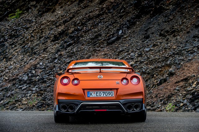 Nissan GT-R modern photo