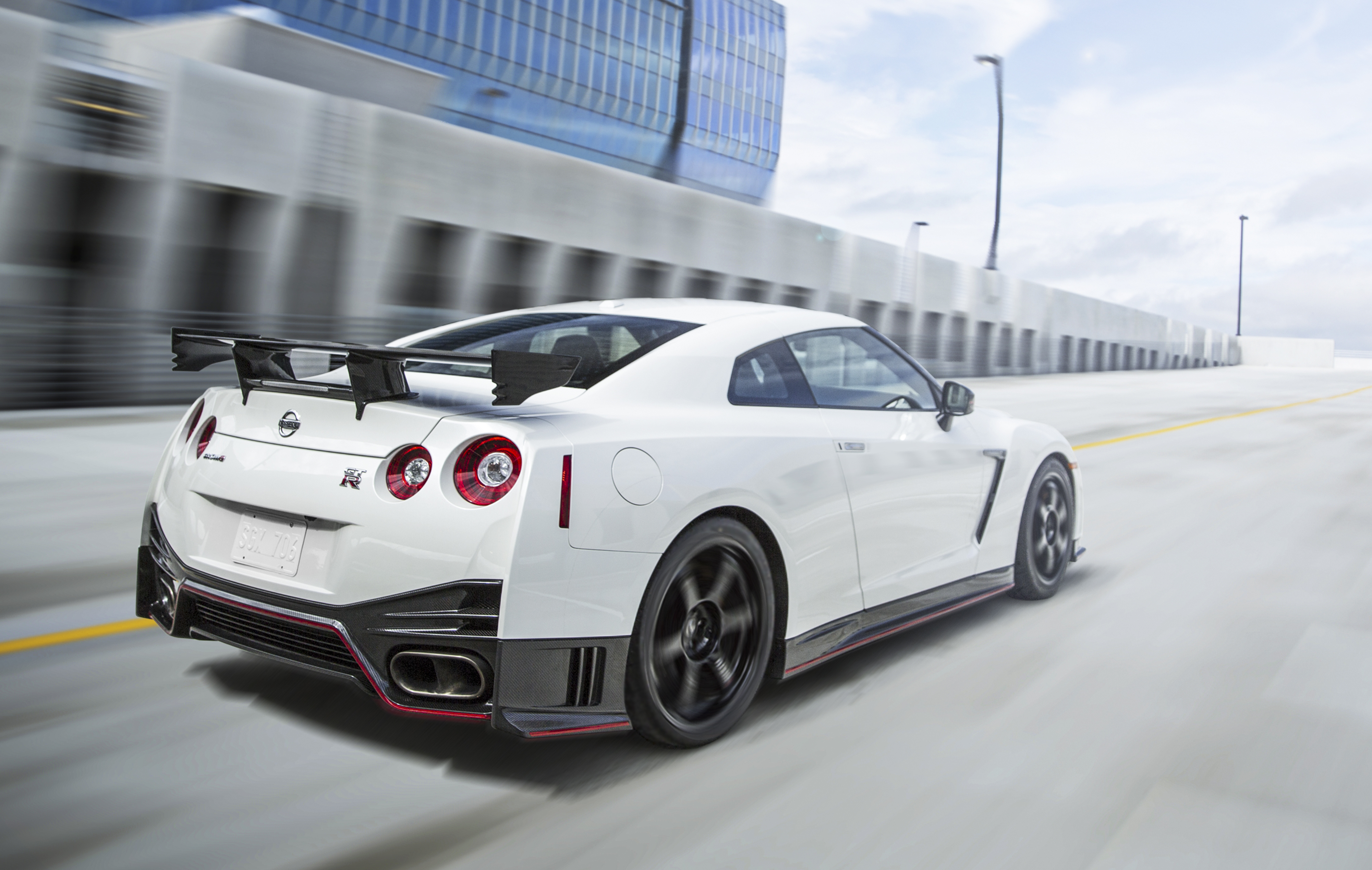 Nissan GT-R modern specifications