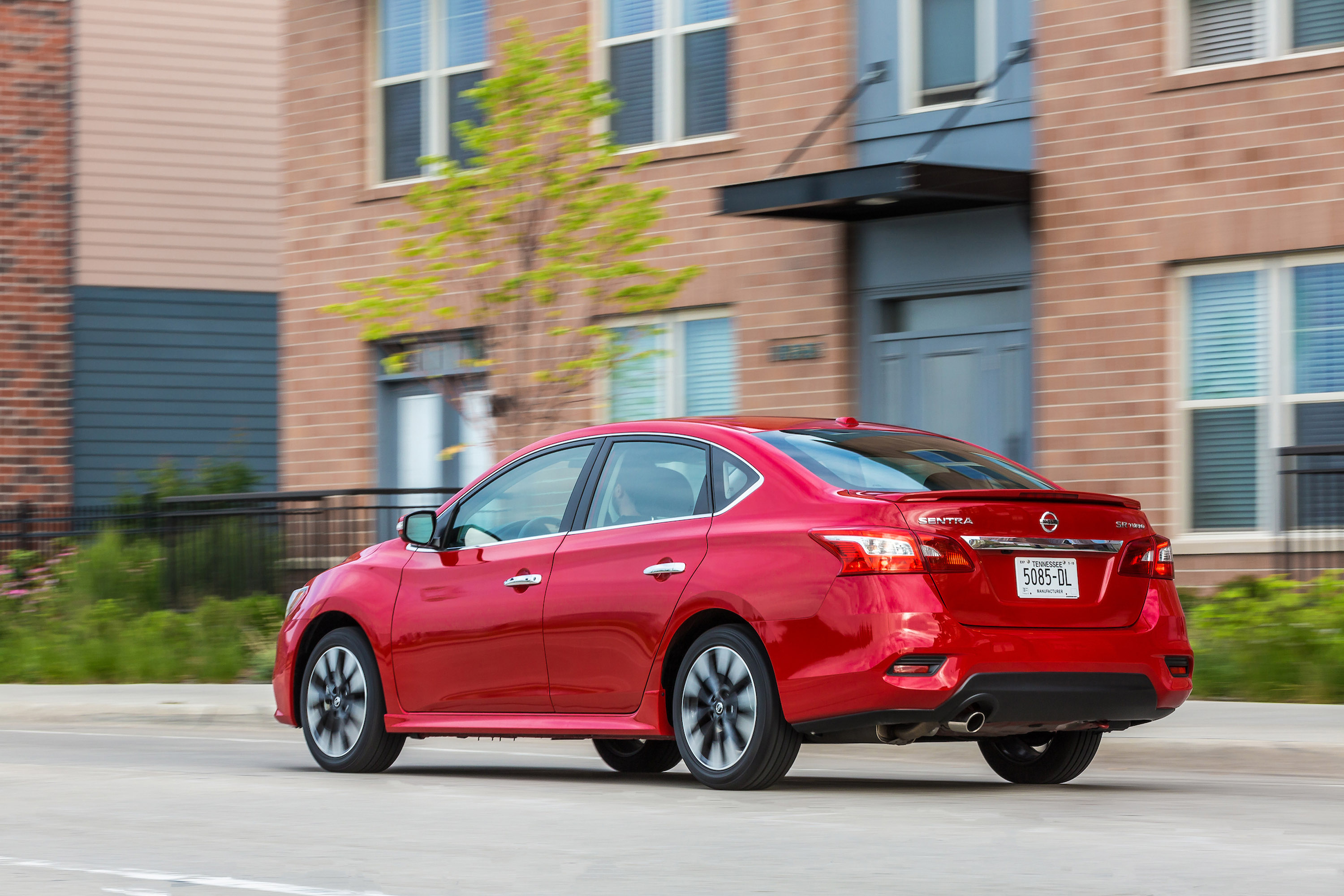 Nissan Sentra accessories specifications