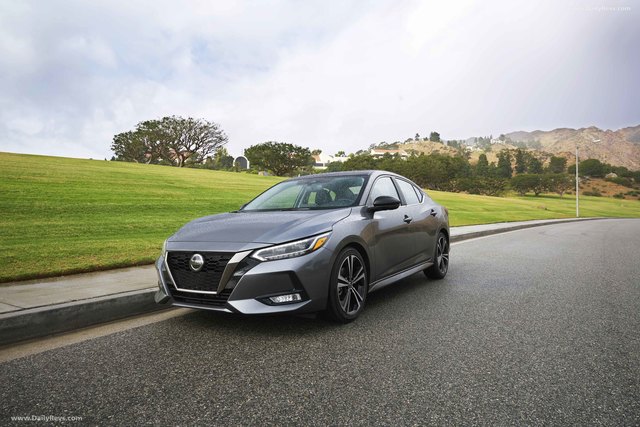 Nissan Sentra reviews restyling Nissan Sentra sedan photo