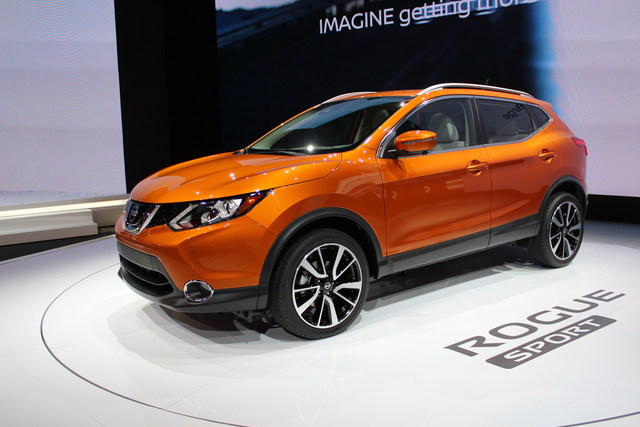 Nissan Rogue Sport auto show
