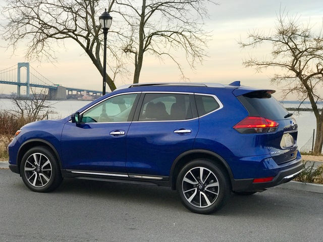 Nissan Rogue reviews specifications