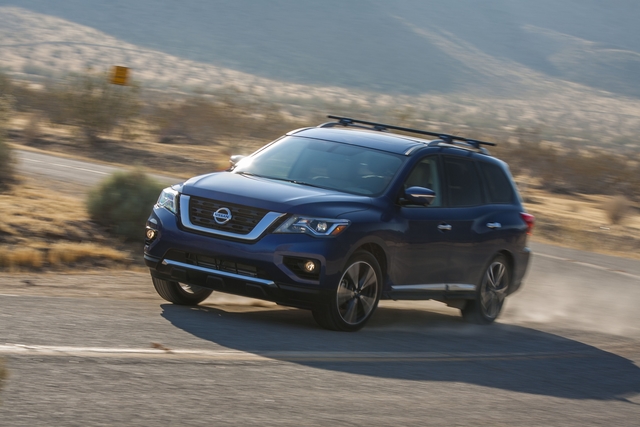 Nissan Pathfinder 4k big