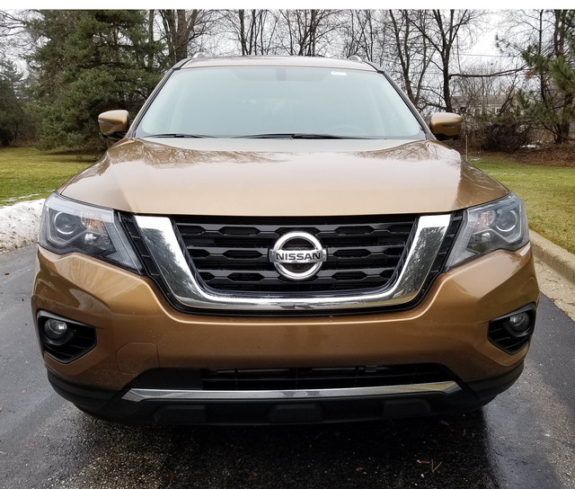 Nissan Pathfinder exterior restyling