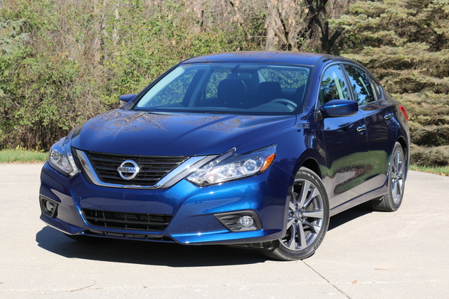 Nissan Altima accessories restyling Nissan Altima best 2016