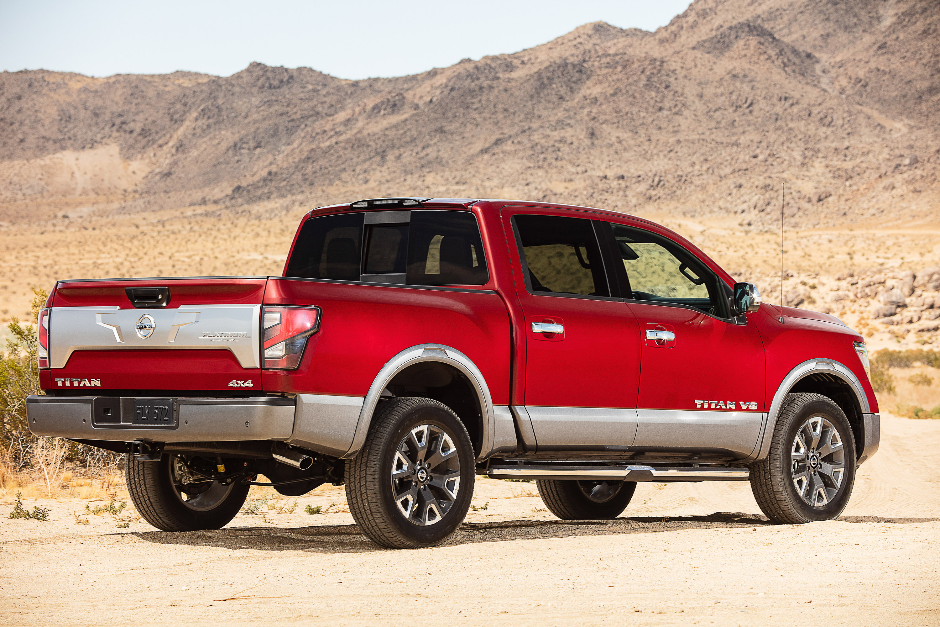 Nissan Titan Crew Cab reviews model