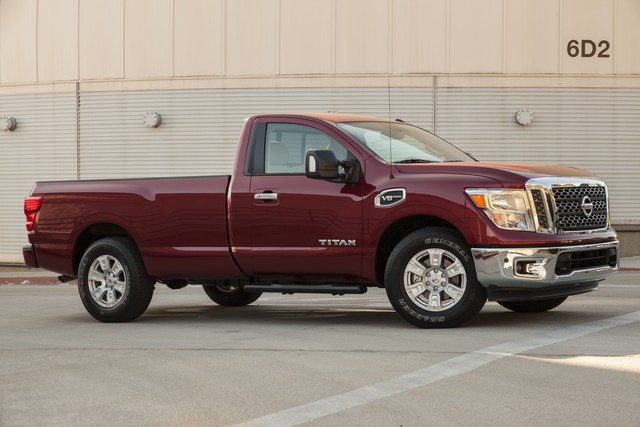 Nissan Titan King Cab 4k photo