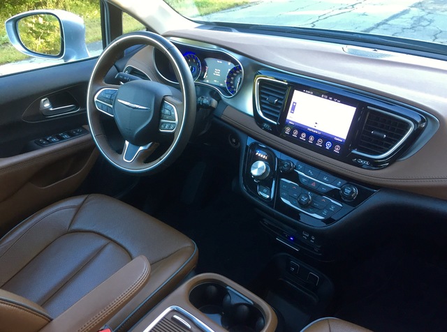 Chrysler Pacifica best photo