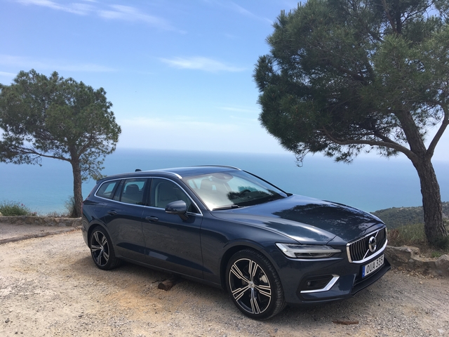 Volvo V60 Cross Country accessories 2018 Volvo V60 Cross Country hd restyling