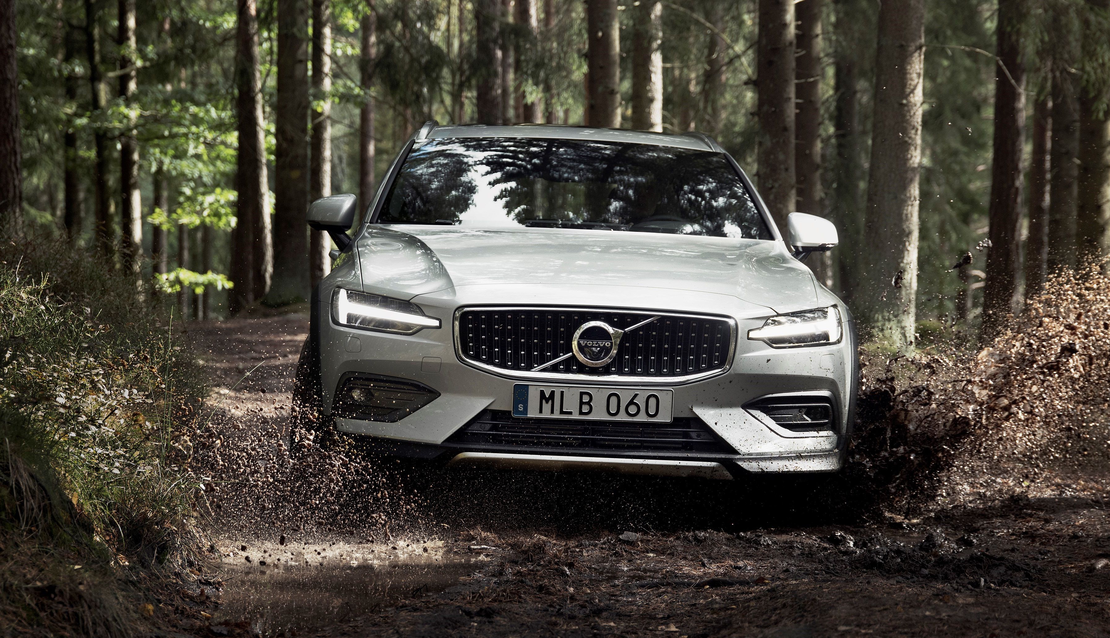Volvo V60 Cross Country wagon specifications