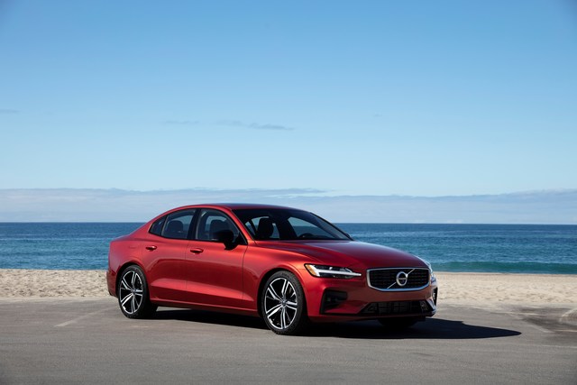 Volvo S90 sedan specifications Volvo S90 exterior big