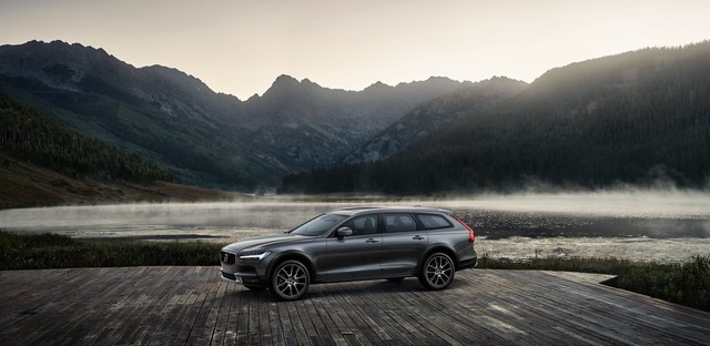 Volvo V90 Cross Country wagon specifications Volvo V90 Cross Country modern specifications