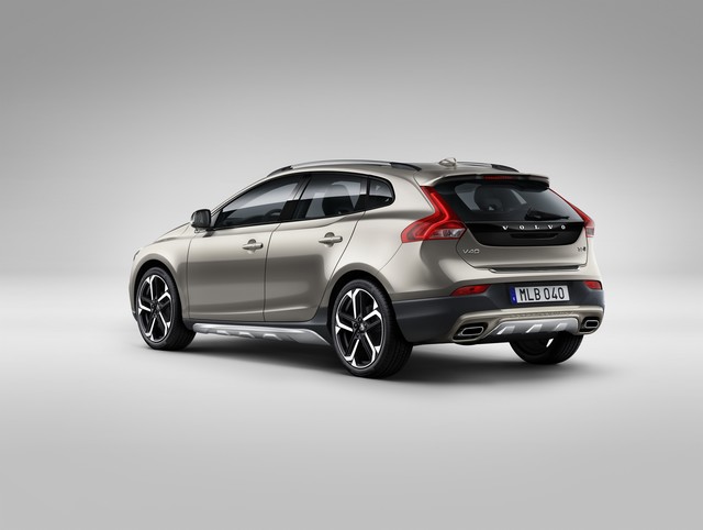 Volvo V90 Cross Country modern big Volvo V90 Cross Country modern 2016