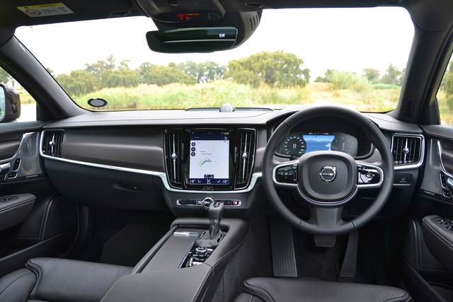 Volvo V90 Cross Country 4k restyling Volvo V90 Cross Country best photo