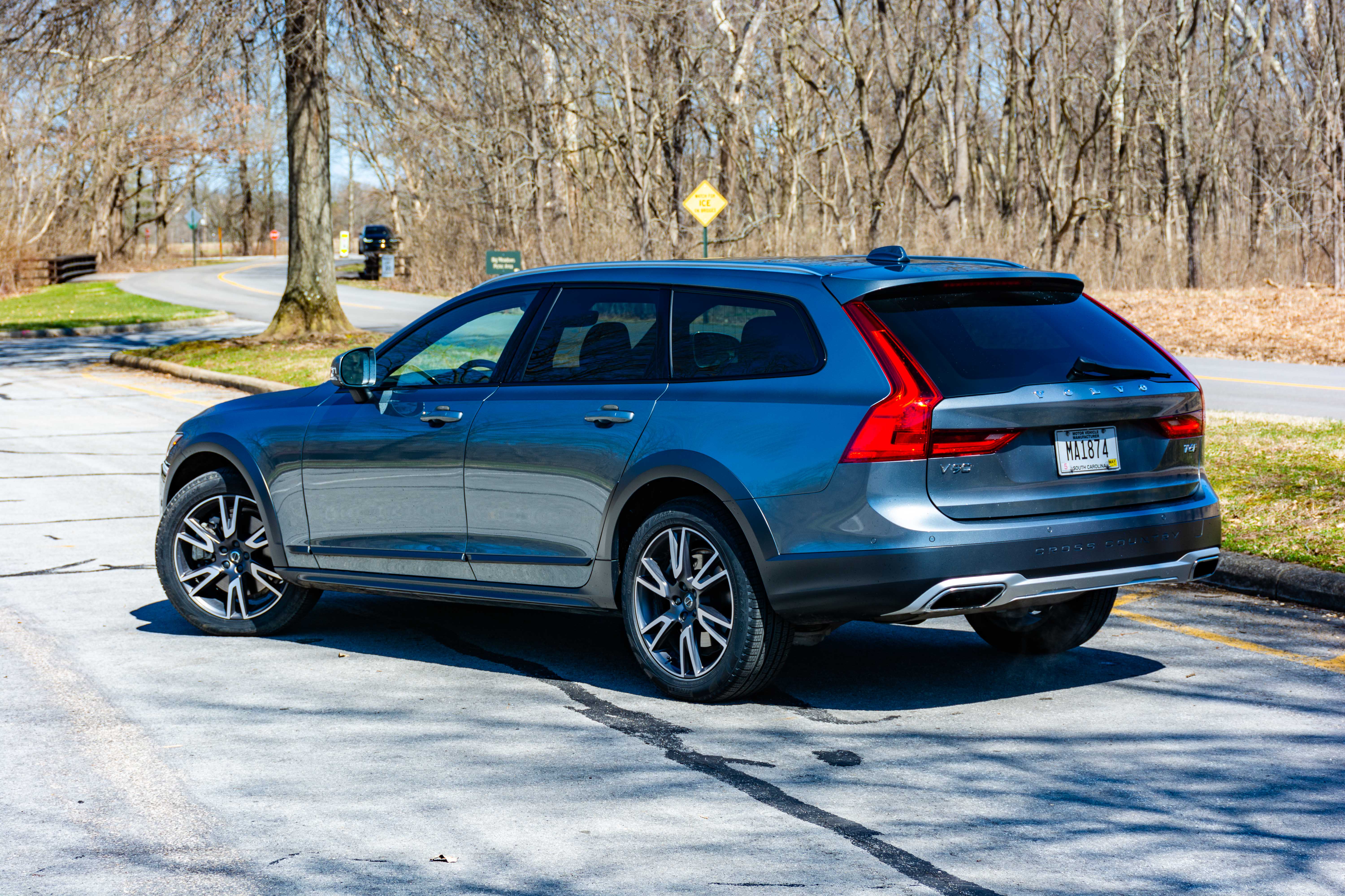 Volvo V90 Cross Country exterior specifications