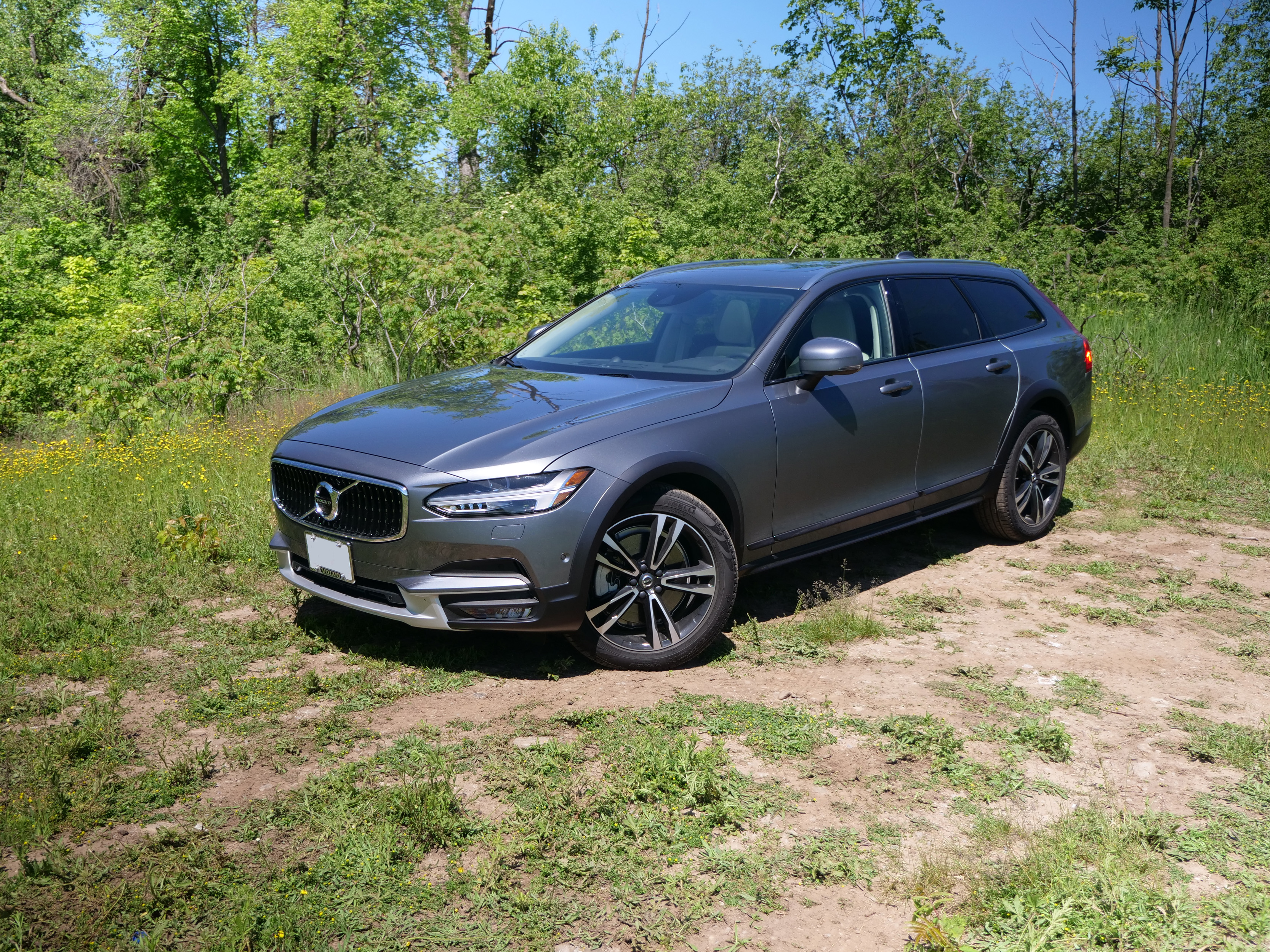 Volvo V90 Cross Country mod specifications