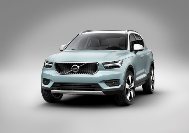Volvo XC40 hd specifications
