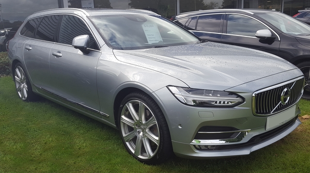 Volvo S90 sedan 2020 Volvo S90 interior specifications