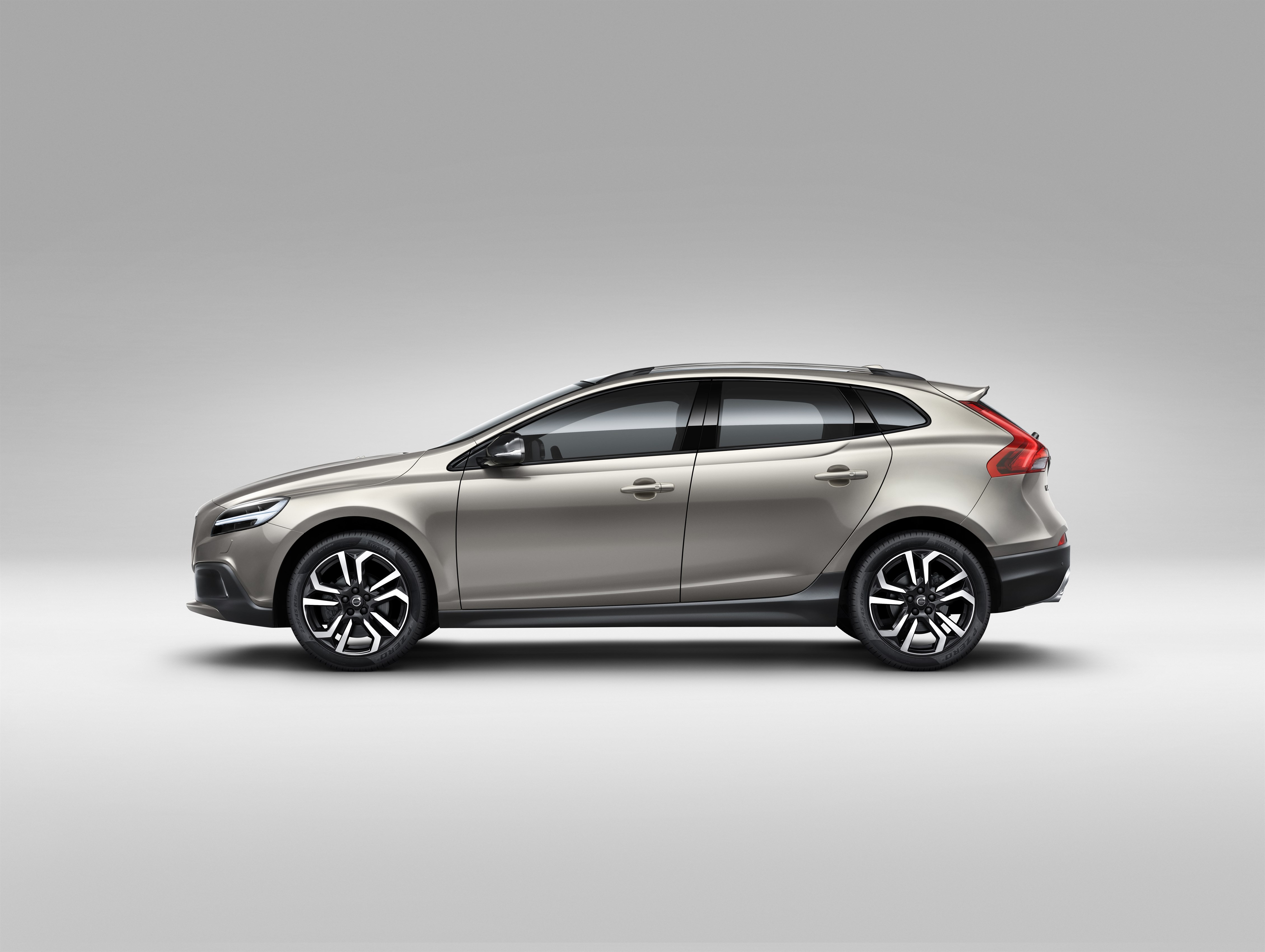 Volvo V40 hd specifications