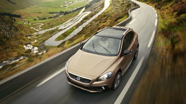 Volvo V40 Cross Country best specifications Volvo V40 Cross Country reviews specifications