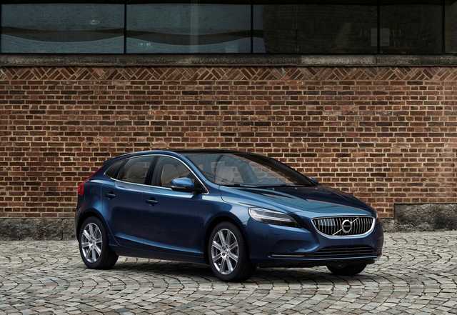 Volvo V40 Cross Country mod restyling Volvo V40 Cross Country 4k model