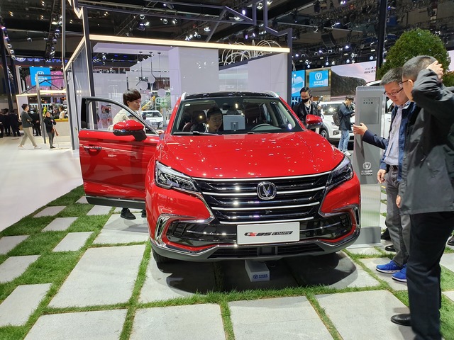 JAC iEVS4 suv specifications JAC iEVS4 exterior 2019