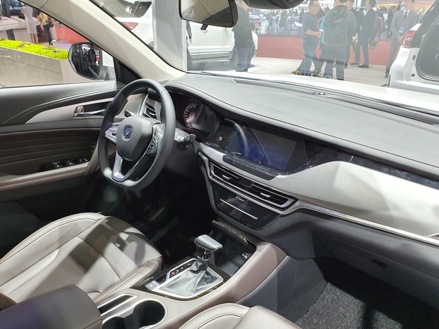 JAC iEVS4 4k specifications JAC iEVS4 mod restyling